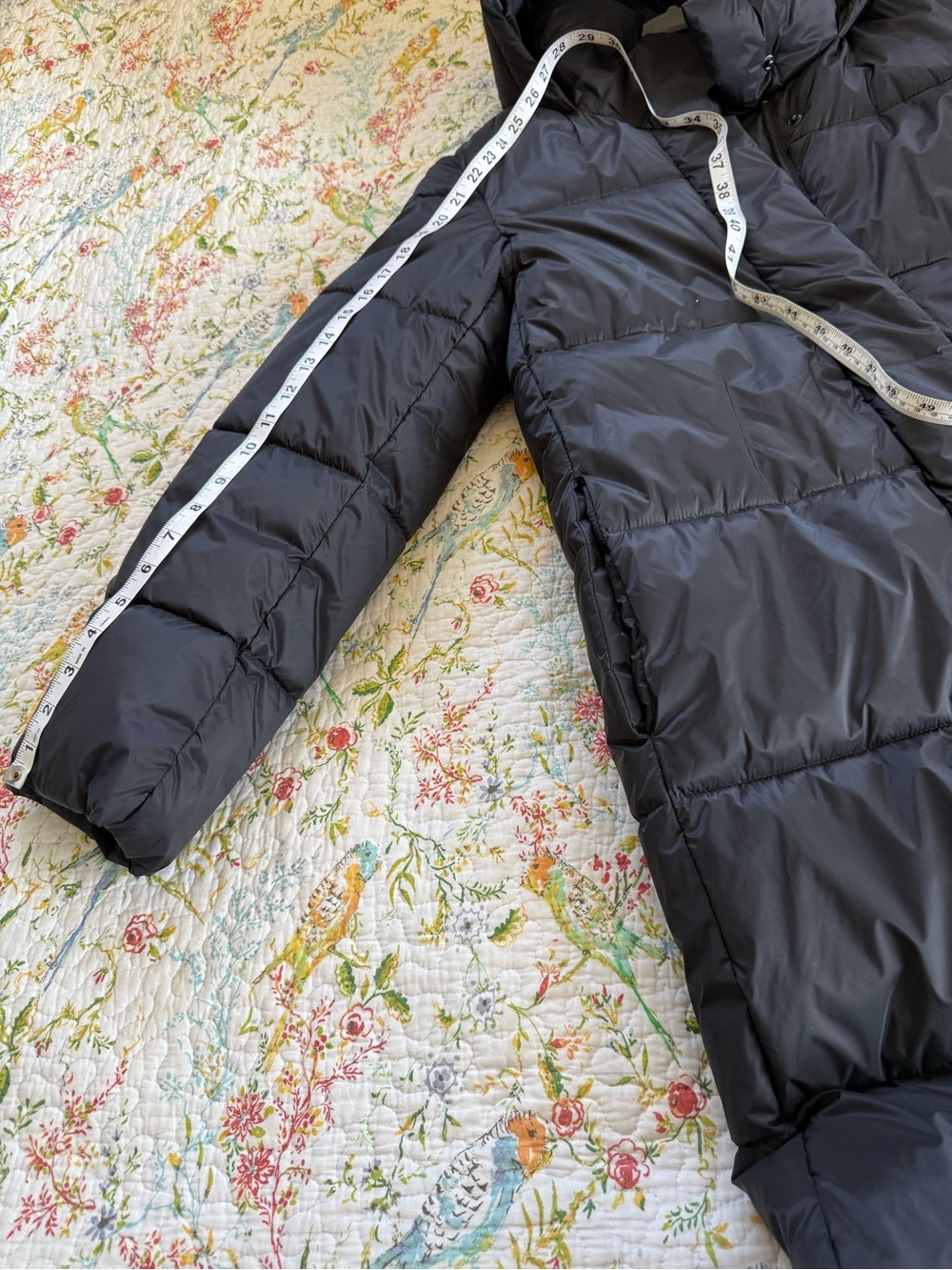 Banana Republic Black Puffer Coat, warm and cozy like a sleeping bag! Never worn - Picture 7 of 9